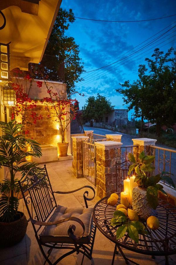 Lianelia LUXURY Village House Argyrades Esterno foto